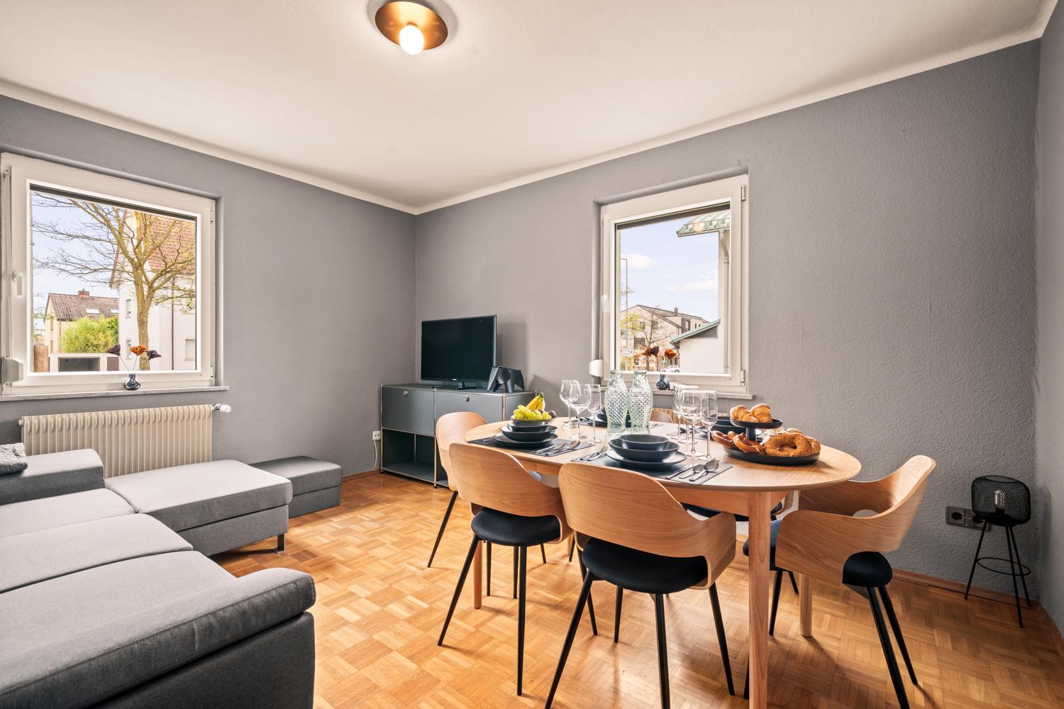 Apartment Fuer Bis Zu 6 Personen Mit Terrasse Und Klima Friedrichshafen Ngoại thất bức ảnh