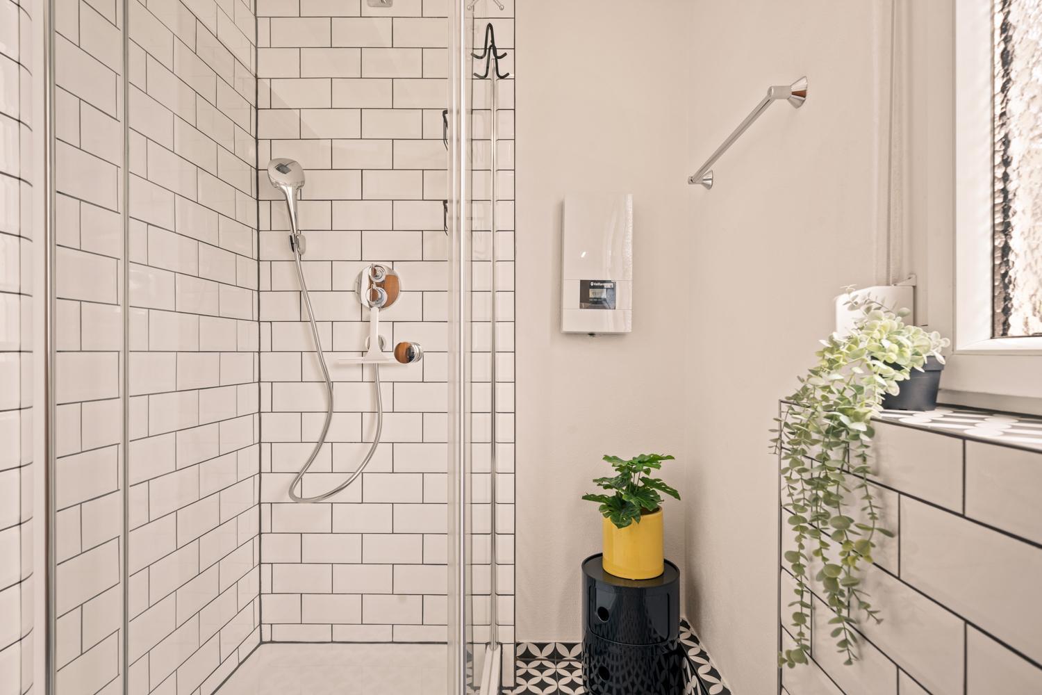 Apartment Fuer Bis Zu 6 Personen Mit Terrasse Und Klima Friedrichshafen Ngoại thất bức ảnh